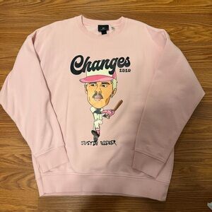 H&M Light Pink Graphic Crewneck Sweater